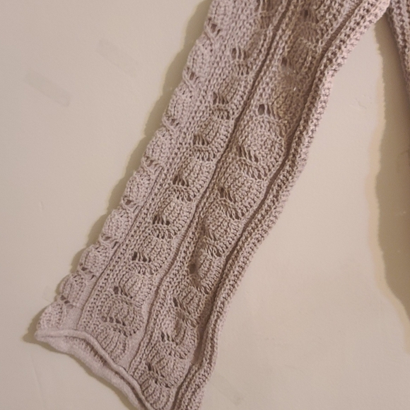 American Eagle Outfitters Women's Cream Sweater - Picture 3 of 6